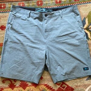 Pelagic mako hybrid shorts like new condition